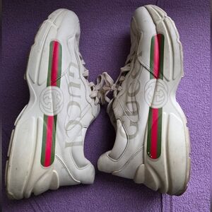 Gucci Logo Sneakers Size 9.5 Men's